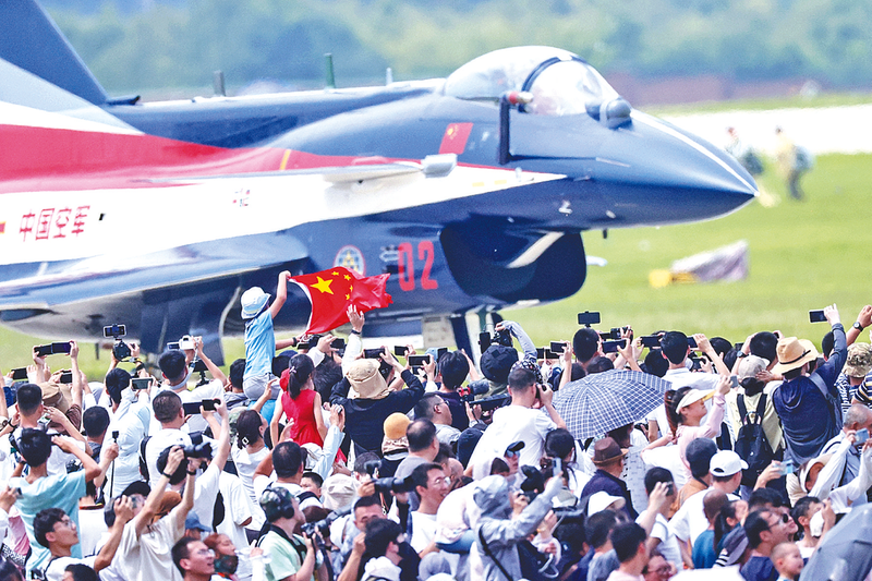 东北女人大逼逼操大鸡巴长春航空展迎来首个公众日